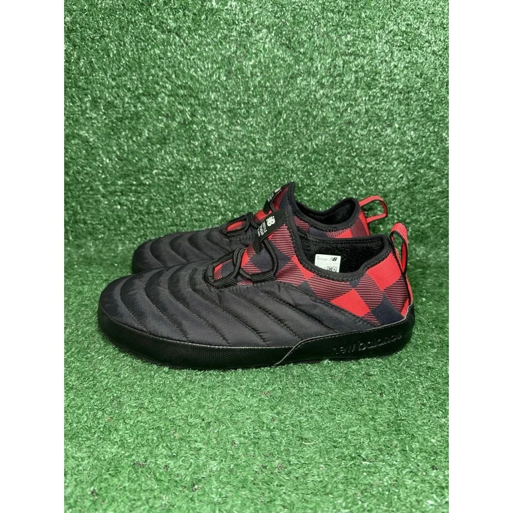 New Balance Mens 7 Caravan Moc Black‎ Red Slip On Shoes Comfort Walking Sneakers